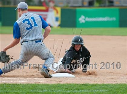 Thumbnail 3 in Roseville vs. Tartan (Section 4AAA Playoffs) photogallery.
