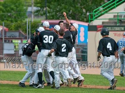 Thumbnail 2 in Roseville vs. Tartan (Section 4AAA Playoffs) photogallery.