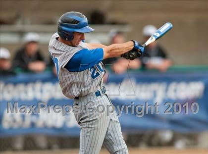 Thumbnail 1 in Roseville vs. Tartan (Section 4AAA Playoffs) photogallery.