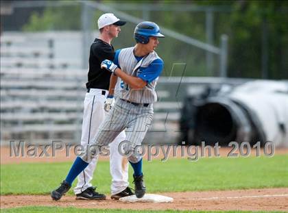 Thumbnail 3 in Roseville vs. Tartan (Section 4AAA Playoffs) photogallery.