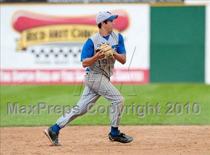Thumbnail 2 in Roseville vs. Tartan (Section 4AAA Playoffs) photogallery.