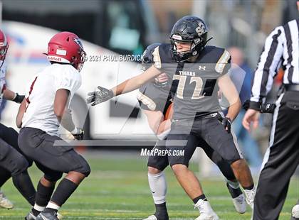 Thumbnail 1 in Southern Columbia Area vs Serra Catholic (PIAA  2A Championship) photogallery.