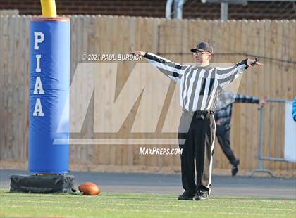 Thumbnail 2 in Southern Columbia Area vs Serra Catholic (PIAA  2A Championship) photogallery.