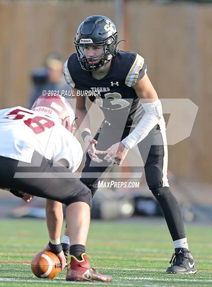 Thumbnail 3 in Southern Columbia Area vs Serra Catholic (PIAA  2A Championship) photogallery.