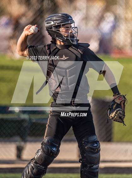 Thumbnail 2 in JSerra Catholic @ Servite photogallery.