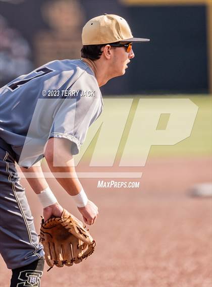 Thumbnail 2 in JSerra Catholic @ Servite photogallery.