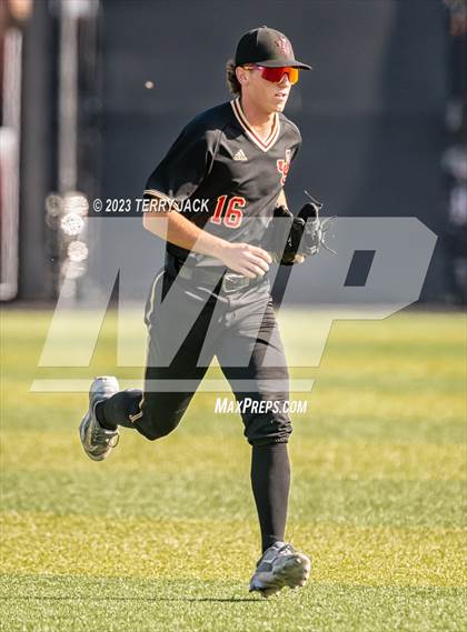 Thumbnail 2 in JSerra Catholic @ Servite photogallery.