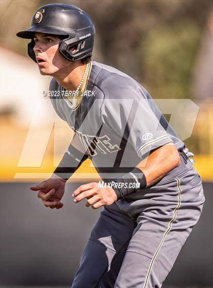 Thumbnail 2 in JSerra Catholic @ Servite photogallery.
