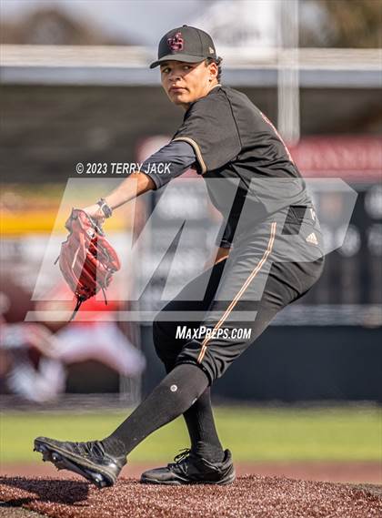 Thumbnail 2 in JSerra Catholic @ Servite photogallery.