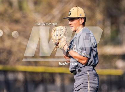 Thumbnail 3 in JSerra Catholic @ Servite photogallery.