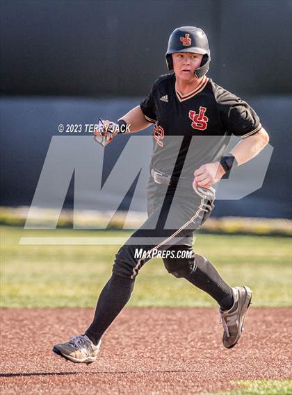 Thumbnail 1 in JSerra Catholic @ Servite photogallery.