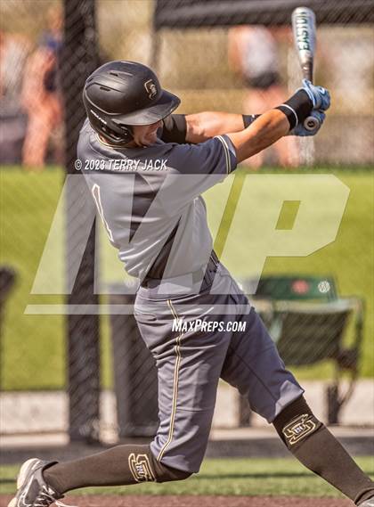 Thumbnail 3 in JSerra Catholic @ Servite photogallery.