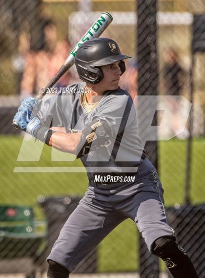 Thumbnail 2 in JSerra Catholic @ Servite photogallery.