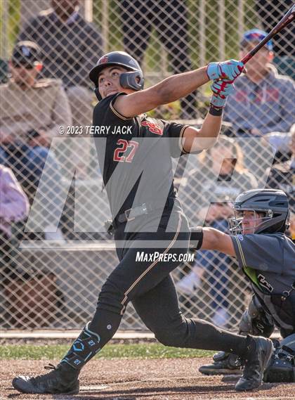 Thumbnail 3 in JSerra Catholic @ Servite photogallery.