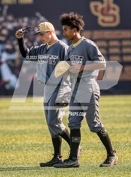 Thumbnail 3 in JSerra Catholic @ Servite photogallery.