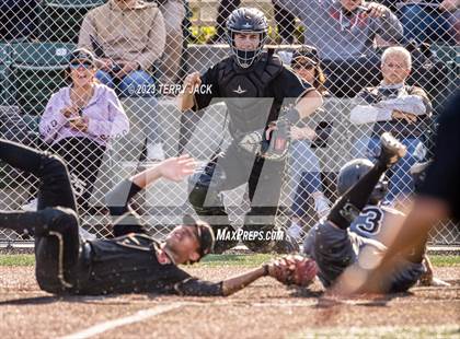 Thumbnail 1 in JSerra Catholic @ Servite photogallery.