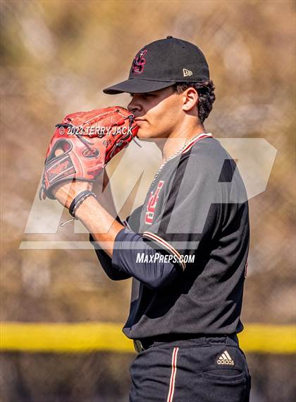 Thumbnail 1 in JSerra Catholic @ Servite photogallery.