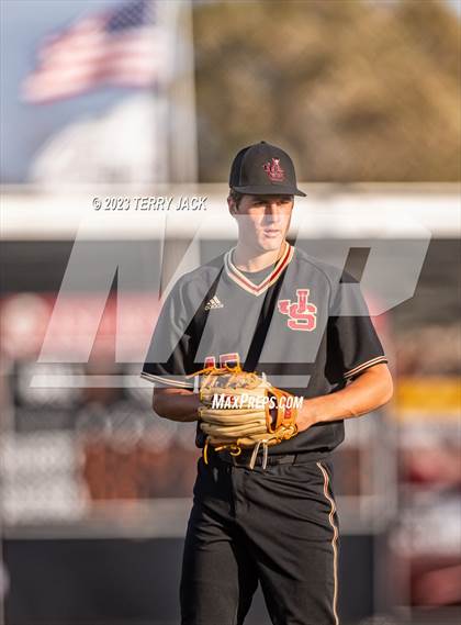 Thumbnail 2 in JSerra Catholic @ Servite photogallery.