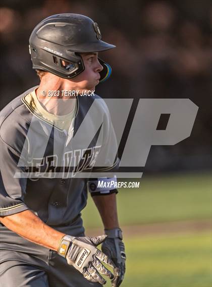 Thumbnail 1 in JSerra Catholic @ Servite photogallery.