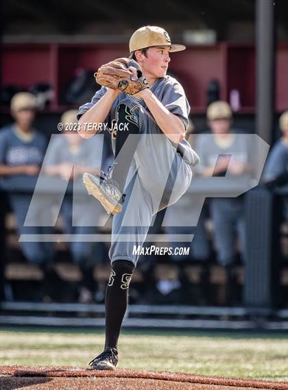 Thumbnail 3 in JSerra Catholic @ Servite photogallery.