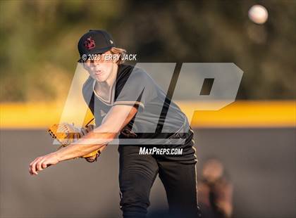 Thumbnail 2 in JSerra Catholic @ Servite photogallery.