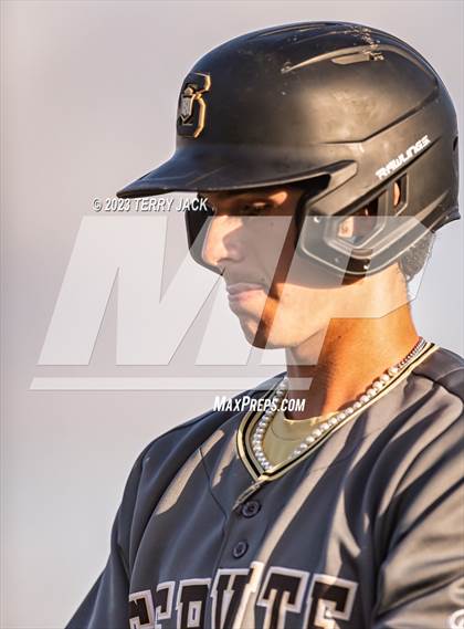 Thumbnail 2 in JSerra Catholic @ Servite photogallery.