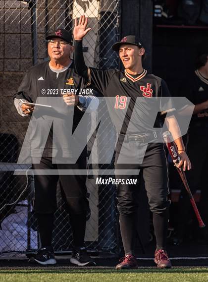 Thumbnail 2 in JSerra Catholic @ Servite photogallery.