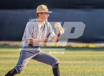 Thumbnail 2 in JSerra Catholic @ Servite photogallery.
