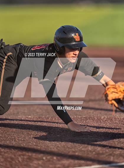 Thumbnail 3 in JSerra Catholic @ Servite photogallery.