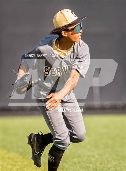 Thumbnail 1 in JSerra Catholic @ Servite photogallery.