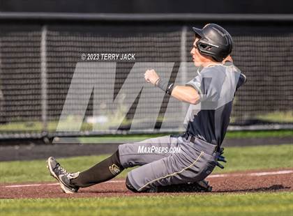 Thumbnail 3 in JSerra Catholic @ Servite photogallery.
