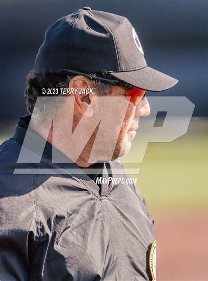 Thumbnail 2 in JSerra Catholic @ Servite photogallery.