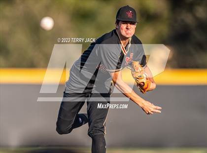 Thumbnail 3 in JSerra Catholic @ Servite photogallery.