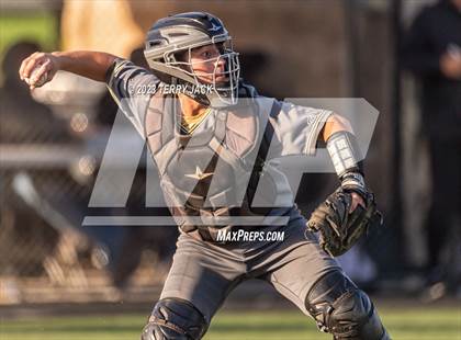 Thumbnail 3 in JSerra Catholic @ Servite photogallery.