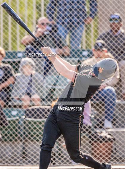 Thumbnail 2 in JSerra Catholic @ Servite photogallery.