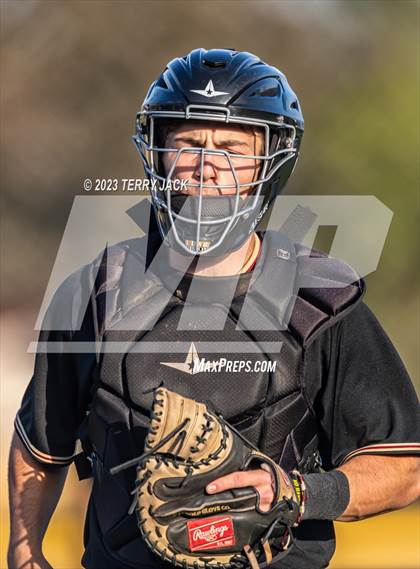 Thumbnail 2 in JSerra Catholic @ Servite photogallery.