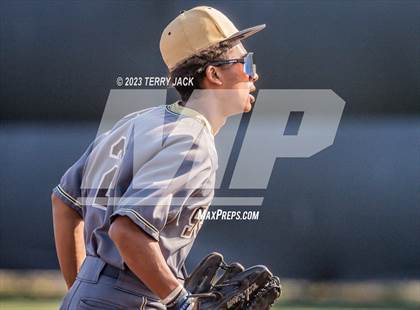 Thumbnail 2 in JSerra Catholic @ Servite photogallery.
