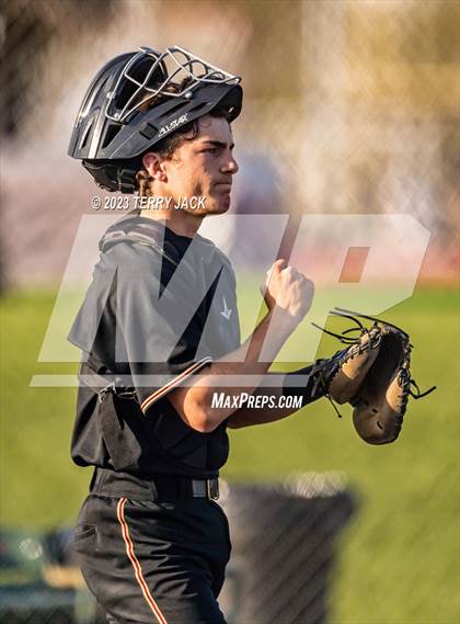Thumbnail 2 in JSerra Catholic @ Servite photogallery.