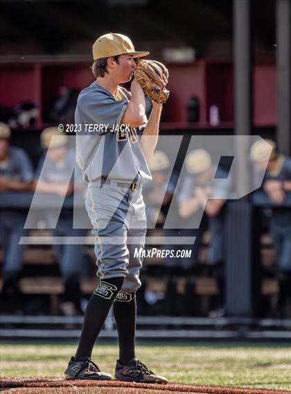 Thumbnail 3 in JSerra Catholic @ Servite photogallery.