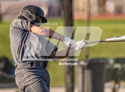 Thumbnail 2 in JSerra Catholic @ Servite photogallery.