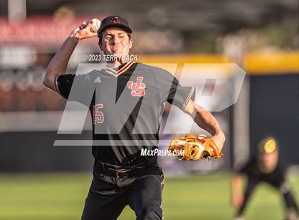 Thumbnail 3 in JSerra Catholic @ Servite photogallery.