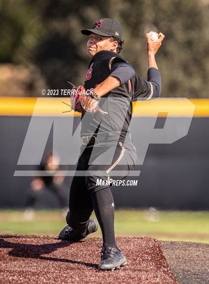Thumbnail 1 in JSerra Catholic @ Servite photogallery.