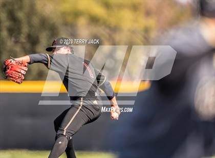 Thumbnail 3 in JSerra Catholic @ Servite photogallery.