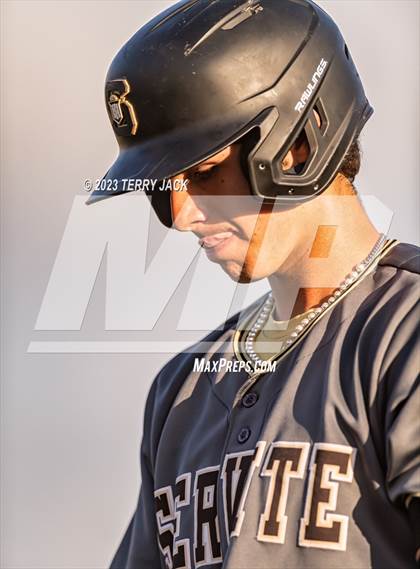 Thumbnail 3 in JSerra Catholic @ Servite photogallery.