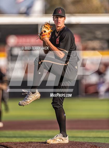 Thumbnail 1 in JSerra Catholic @ Servite photogallery.