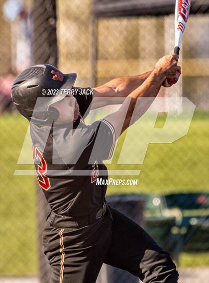 Thumbnail 2 in JSerra Catholic @ Servite photogallery.