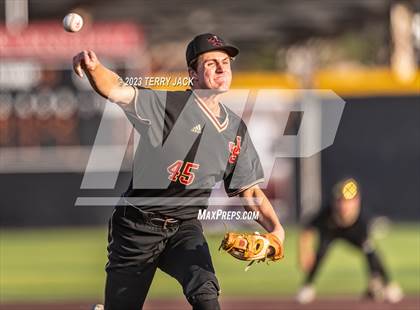 Thumbnail 1 in JSerra Catholic @ Servite photogallery.