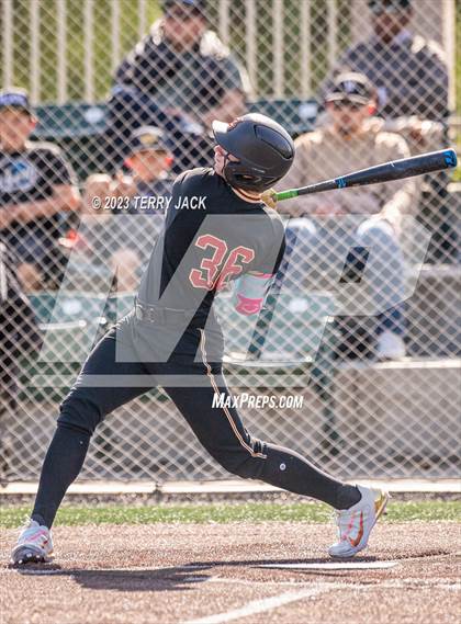 Thumbnail 3 in JSerra Catholic @ Servite photogallery.