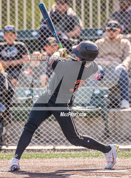 Thumbnail 2 in JSerra Catholic @ Servite photogallery.