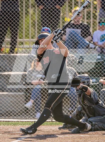 Thumbnail 3 in JSerra Catholic @ Servite photogallery.